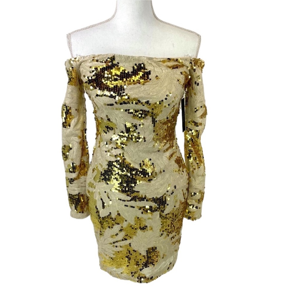 NWT Lulu’s Dress with Sequins Nude & Gold Small